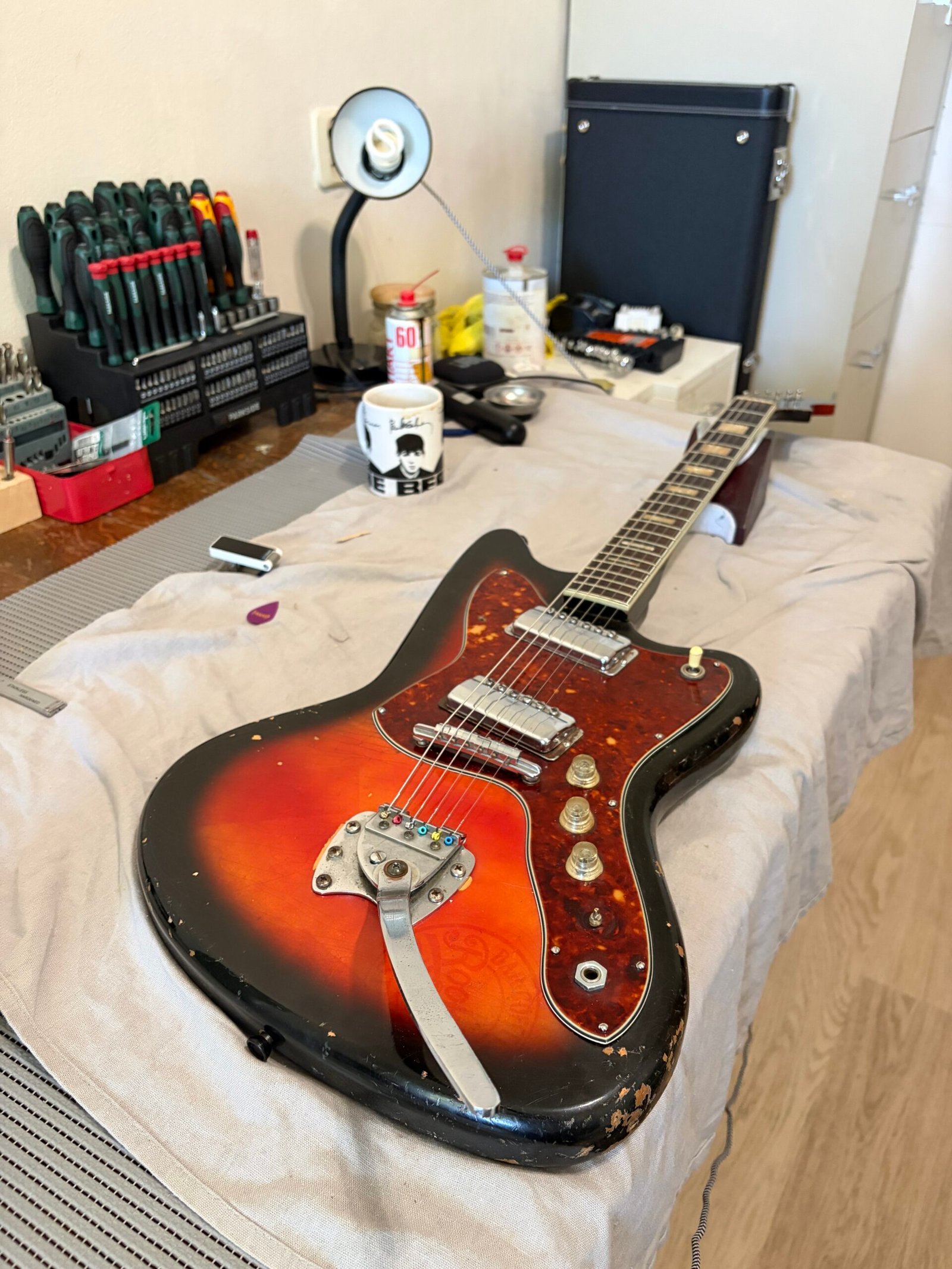 Alvaro's guitar workshop